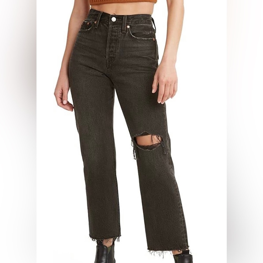 Levi’s Wedgie Straight Leg Jean
